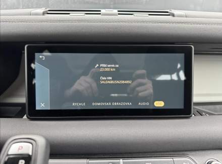 Land Rover - Defender