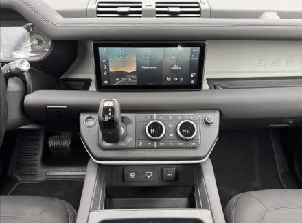 Land Rover - Defender