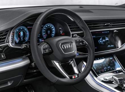 Audi - Q7