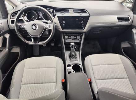 Volkswagen - Touran