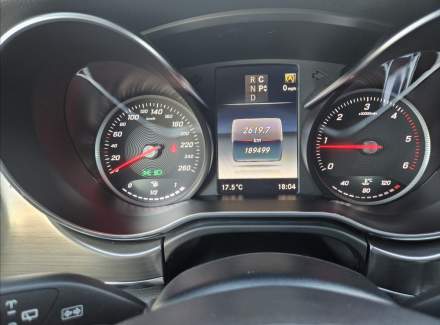 Mercedes-Benz - V-class