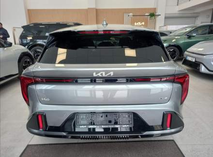 Kia - K4