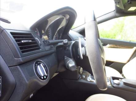 Mercedes-Benz - C-class