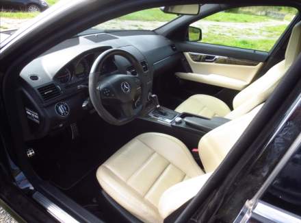 Mercedes-Benz - C-class