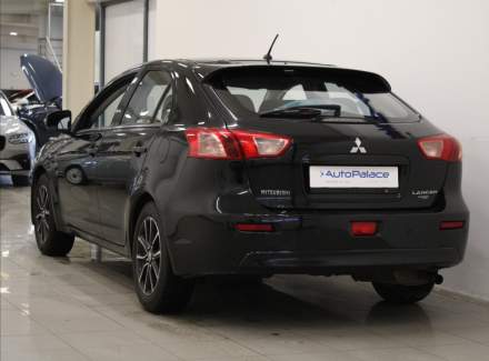 Mitsubishi - Lancer