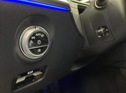 Mercedes-Benz - C-class