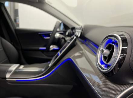 Mercedes-Benz - C-class