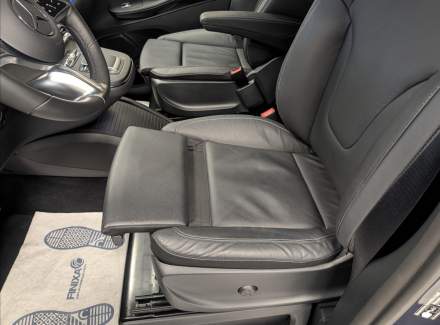 Mercedes-Benz - V-class