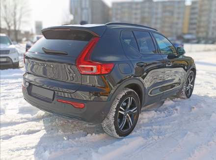 Volvo - XC40