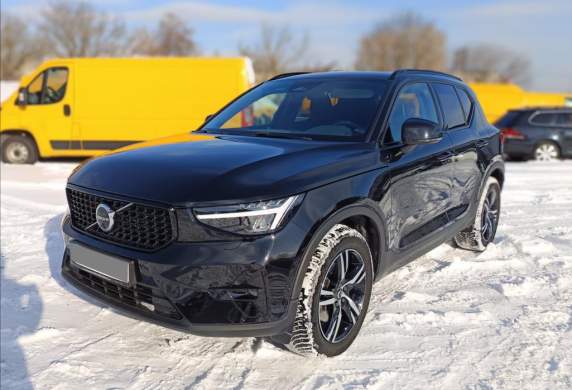 Volvo - XC40