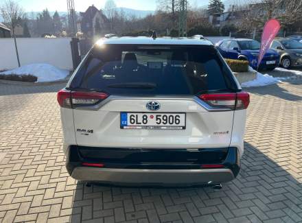 Toyota - RAV 4