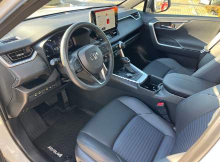 Toyota - RAV 4
