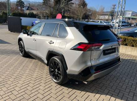 Toyota - RAV 4