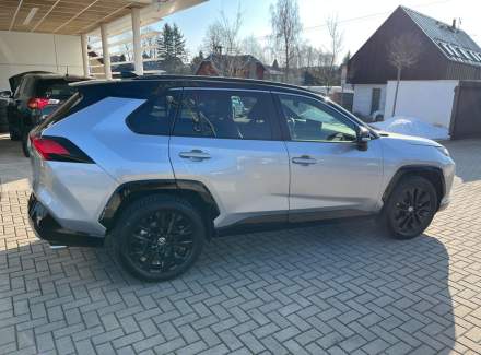 Toyota - RAV 4