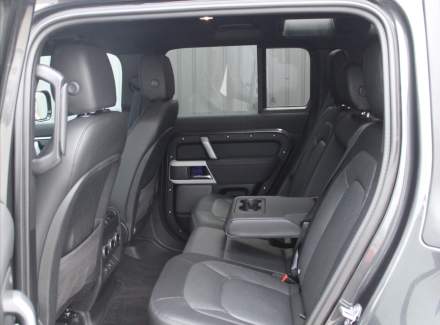 Land Rover - Defender