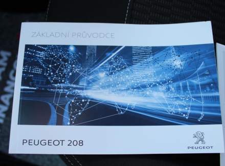 Peugeot - 208