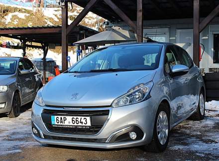 Peugeot - 208
