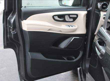 Mercedes-Benz - V-class