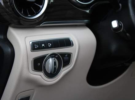 Mercedes-Benz - V-class