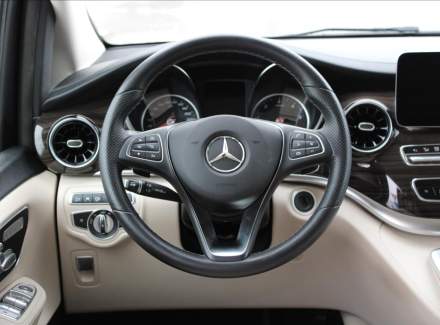 Mercedes-Benz - V-class