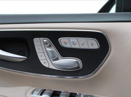 Mercedes-Benz - V-class