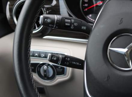 Mercedes-Benz - V-class