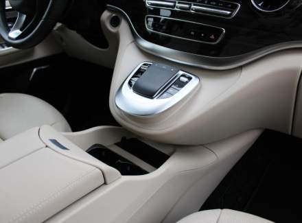 Mercedes-Benz - V-class