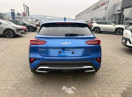 Kia - XCeed