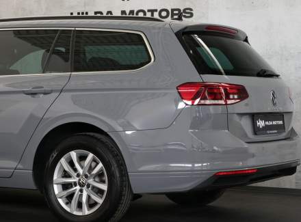 Volkswagen - Passat