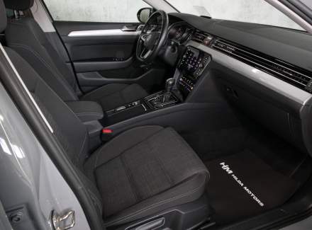 Volkswagen - Passat
