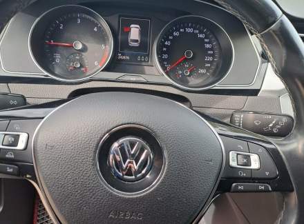 Volkswagen - Passat