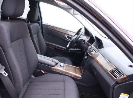 Mercedes-Benz - E-class