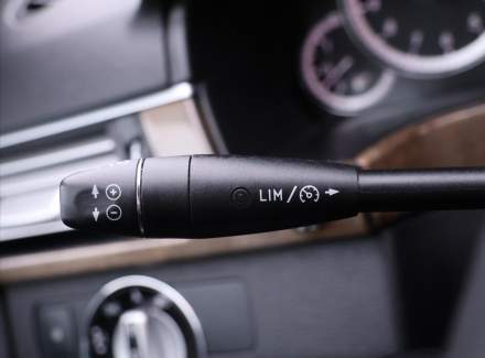 Mercedes-Benz - E-class