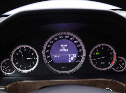 Mercedes-Benz - E-class