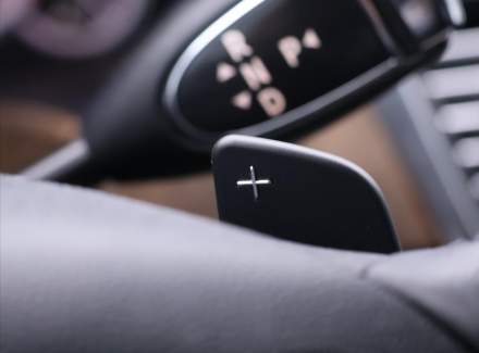 Mercedes-Benz - E-class