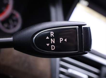 Mercedes-Benz - E-class