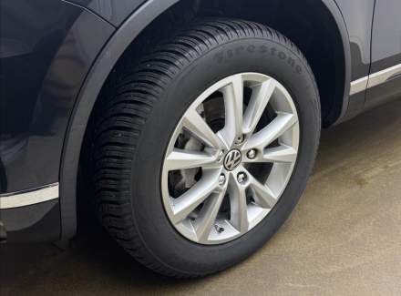 Volkswagen - Touareg