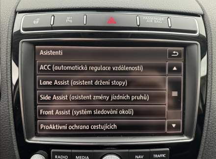 Volkswagen - Touareg