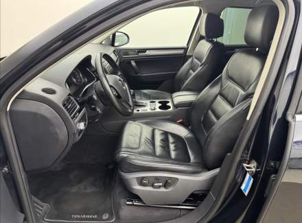 Volkswagen - Touareg