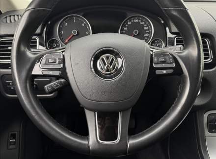 Volkswagen - Touareg