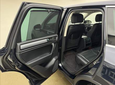 Volkswagen - Touareg