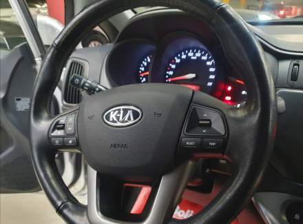 Kia - Rio