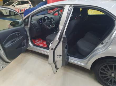 Kia - Rio