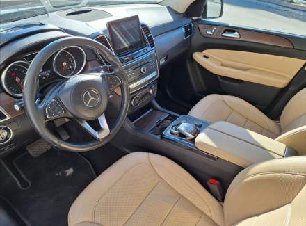 Mercedes-Benz - GLS