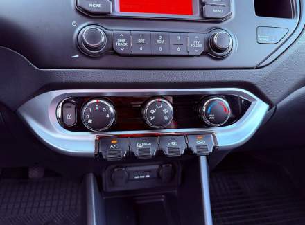Kia - Rio