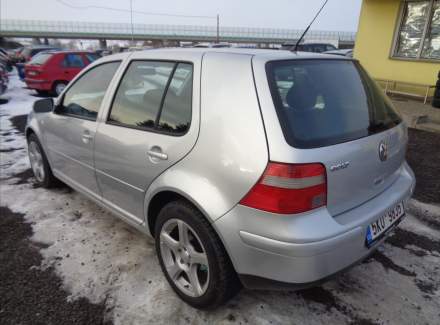 Volkswagen - Golf