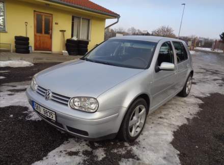 Volkswagen - Golf