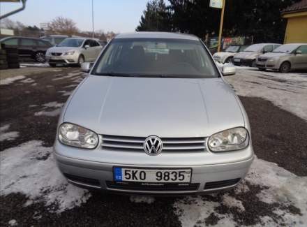 Volkswagen - Golf