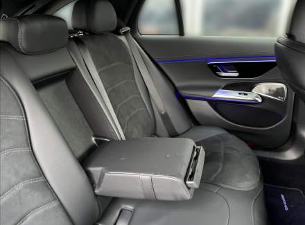 Mercedes-Benz - E-class