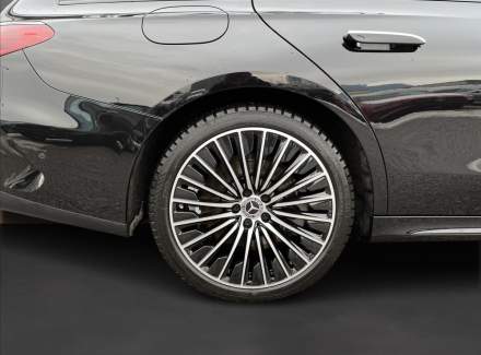 Mercedes-Benz - E-class